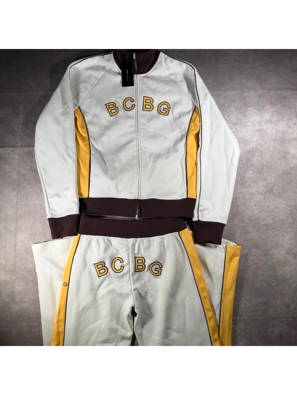 NWT Vintage BCBG Sport Womens Y2K White Yellow Tracksuit Set Jacket Pants Small